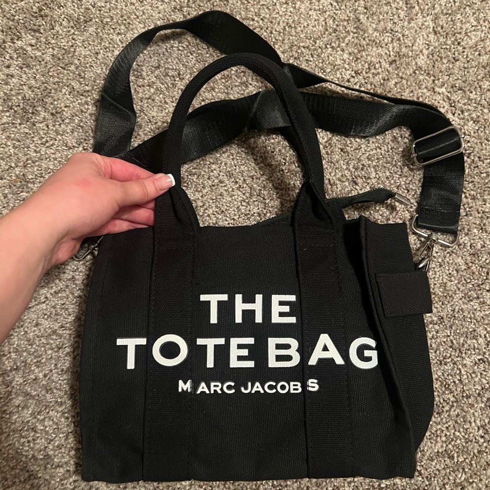 Marc Jacobs Black Messenger Bag